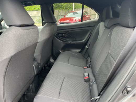 Toyota Yaris Cross 1.5 Hybrid 115 First Edition | Navigatie | Apple CarPlay/Android auto | Stuur en stoelverwarming ActivLease financial lease