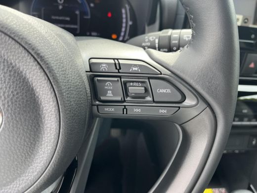 Toyota Yaris Cross 1.5 Hybrid 115 First Edition | Navigatie | Apple CarPlay/Android auto | Stuur en stoelverwarming ActivLease financial lease