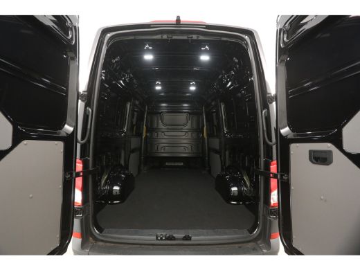 Volkswagen Crafter 2.0 TDI DSG HIGHLINE EXCLUSIVE L3H3 | FACELIFT MODEL | BPM VRIJ | NIEUW 3000KG 2XSCHUIFDEUR TREKH... ActivLease financial lease