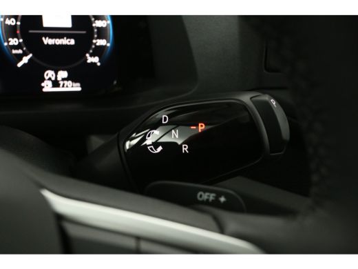 Volkswagen Crafter 2.0 TDI DSG HIGHLINE EXCLUSIVE L3H3 | FACELIFT MODEL | BPM VRIJ | NIEUW 3000KG TREKHAAK VIRTUAL A... ActivLease financial lease