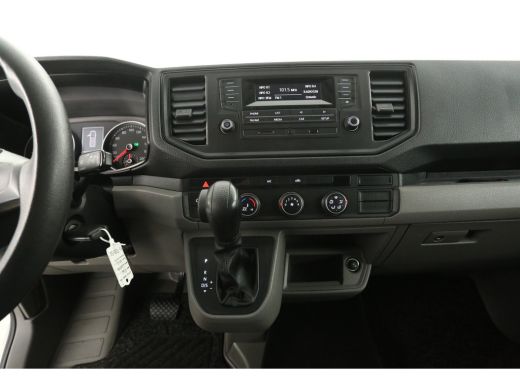 Volkswagen Crafter 35 2.0 TDI L3H3 141PK DSG 3000KG Trekgew. Automaat Airco Cruise 3 Persoons Elektrpakket ActivLease financial lease