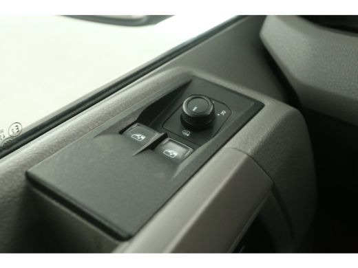 Volkswagen Crafter 35 2.0 TDI L3H3 141PK DSG 3000KG Trekgew. Automaat Airco Cruise 3 Persoons Elektrpakket ActivLease financial lease