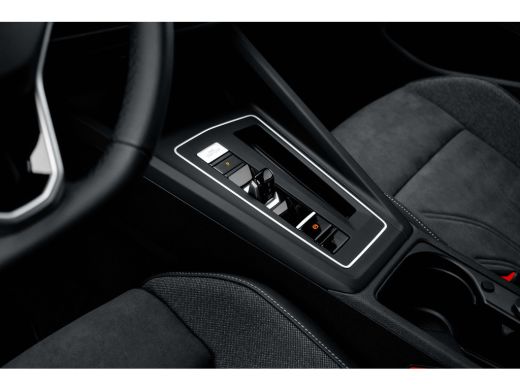Volkswagen GOLF Variant 1.5 eTSI 116PK Life Business | Elek. Stoelen | Stoelverwarming | Sfeerverlichting | Navigatie | A... ActivLease financial lease