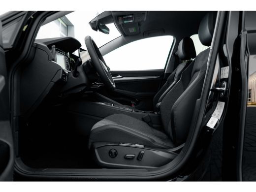 Volkswagen GOLF Variant 1.5 eTSI 116PK Life Business | Elek. Stoelen | Stoelverwarming | Sfeerverlichting | Navigatie | A... ActivLease financial lease