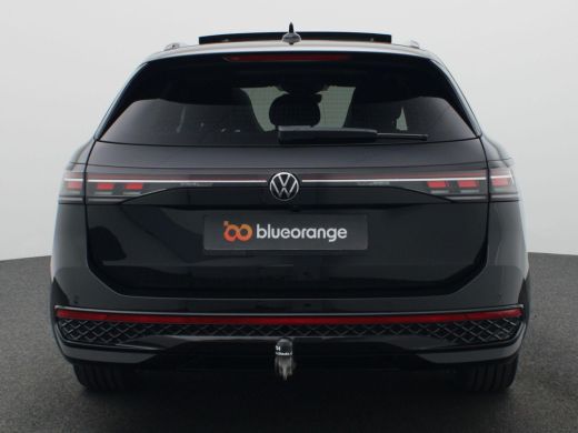Volkswagen Passat Variant 1.5 eHybrid R-Line Business 272PK DSG matrix led, trekhaak, 360gr. camera, head-up, panor... ActivLease financial lease