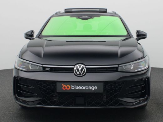 Volkswagen Passat Variant 1.5 eHybrid R-Line Business 272PK DSG matrix led, trekhaak, 360gr. camera, head-up, panor... ActivLease financial lease