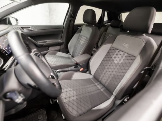 Volkswagen Polo 1.0 TSI R-Line Sport Automaat (SCHUIFDAK, 2X R-LINE, DIGITAL COCKPIT, APPLE CARPLAY, GROOT NAVI, ... ActivLease financial lease