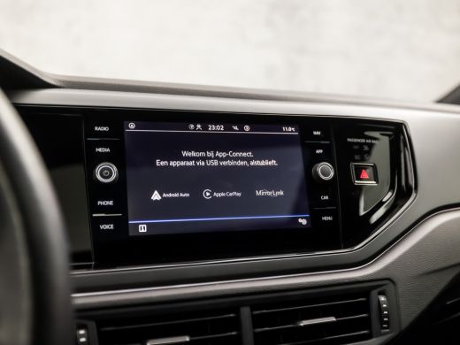 Volkswagen Polo 1.0 TSI R-Line Sport Automaat (SCHUIFDAK, 2X R-LINE, DIGITAL COCKPIT, APPLE CARPLAY, GROOT NAVI, ... ActivLease financial lease