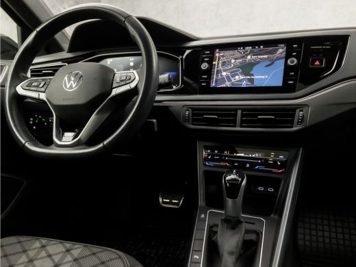 Volkswagen Polo 1.0 TSI R-Line Sport Automaat (SCHUIFDAK, 2X R-LINE, DIGITAL COCKPIT, APPLE CARPLAY, GROOT NAVI, ... ActivLease financial lease