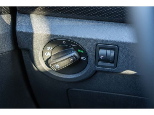 Volkswagen T-Cross Volkswagen 1.0 95pk TSI Life |Navigatie| Getint glas| Parkeersensoren v+a | ActivLease financial lease