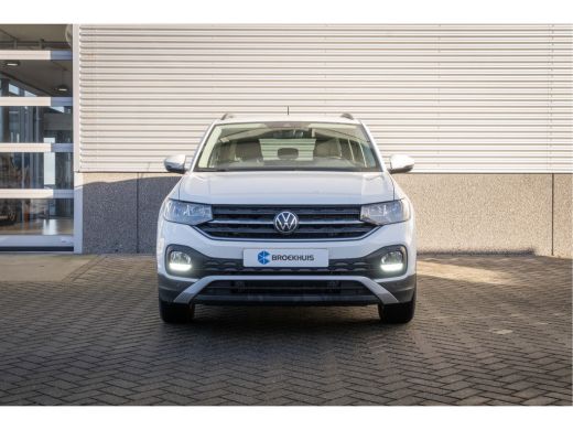 Volkswagen T-Cross Volkswagen 1.0 95pk TSI Life |Navigatie| Getint glas| Parkeersensoren v+a | ActivLease financial lease