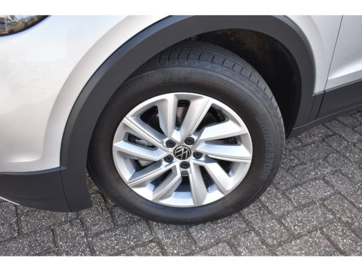 Volkswagen T-Cross 1.0 TSI 95PK Life | NAVI BY APP | PDC V+A | AIRCO | ELEKTR. PAKKET | 16 INCH ActivLease financial lease