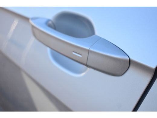 Volkswagen T-Cross Volkswagen Life Edition | 'App-Connect' draadloze smartphone integratie | Achterlichten LED | Afs... ActivLease financial lease