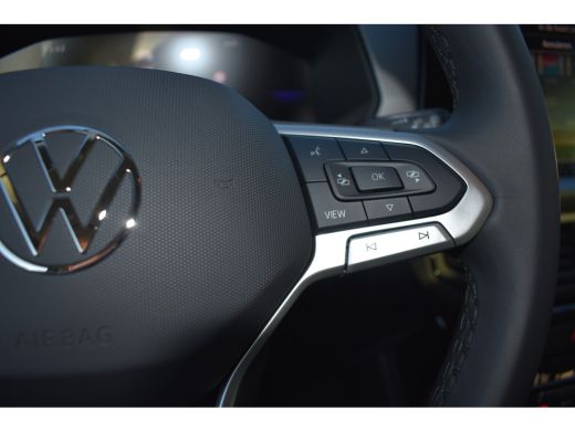 Volkswagen T-Cross Volkswagen Life Edition | 'App-Connect' draadloze smartphone integratie | Achterlichten LED | Afs... ActivLease financial lease