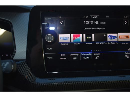 Volkswagen T-Cross Volkswagen Life Edition | 'App-Connect' draadloze smartphone integratie | Achterlichten LED | Afs... ActivLease financial lease