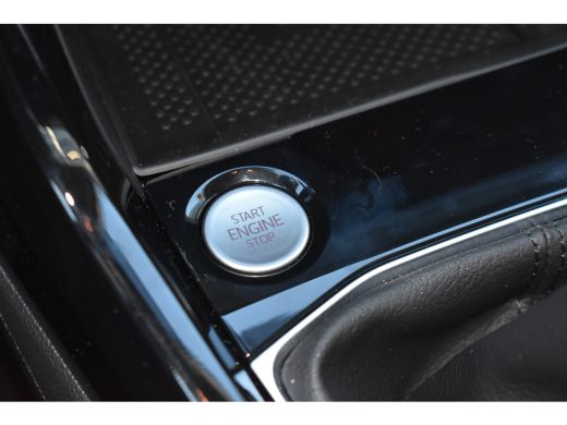 Volkswagen T-Cross Volkswagen Life Edition | 'App-Connect' draadloze smartphone integratie | Achterlichten LED | Afs... ActivLease financial lease