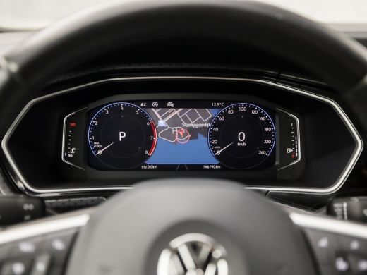 Volkswagen T-Cross 1.0 TSI Sport R Automaat (VIRTUAL COCKPIT, APPLE CARPLAY, GROOT NAVI, CLIMATE, LED KOPLAMPEN, SPO... ActivLease financial lease