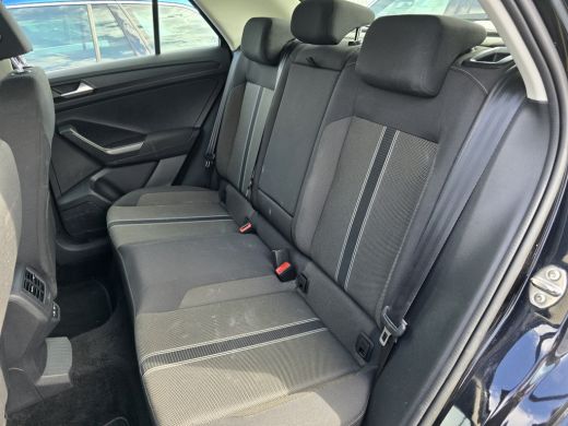 Volkswagen T-Roc 1.0 TSI 111pk Style | Airco | Adaptieve cruise control | Apple Carplay/Andropid Auto | DAB-radio ... ActivLease financial lease