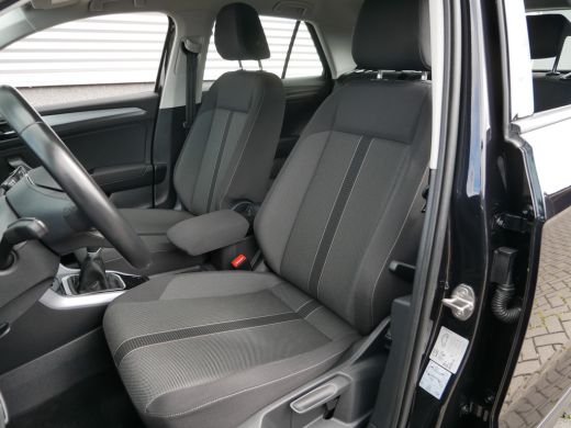 Volkswagen T-Roc 1.0 TSI Life Carplay | ACC | Parkeersensoren | 110pk ActivLease financial lease