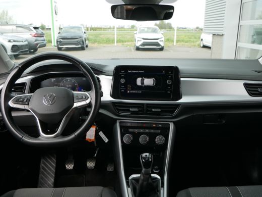 Volkswagen T-Roc 1.0 TSI Life Carplay | ACC | Parkeersensoren | 110pk ActivLease financial lease