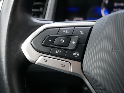 Volkswagen T-Roc 1.0 TSI Life Carplay | ACC | Parkeersensoren | 110pk ActivLease financial lease