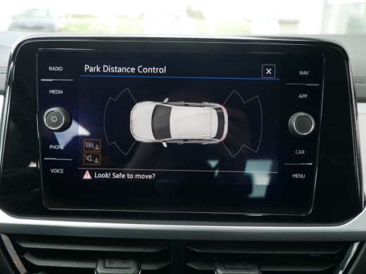 Volkswagen T-Roc 1.0 TSI Life Carplay | ACC | Parkeersensoren | 110pk ActivLease financial lease
