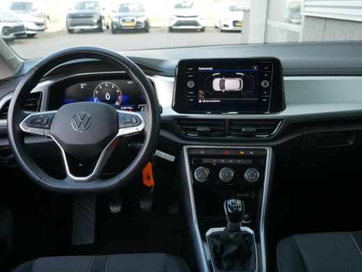 Volkswagen T-Roc 1.0 TSI Life 110PK | Carplay | pdc| Acc | ActivLease financial lease