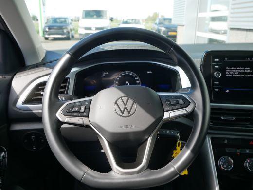 Volkswagen T-Roc 1.5 TSI Life ActivLease financial lease