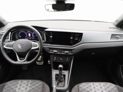 Volkswagen Taigo 1.0 TSi 110 Pk Automaat R-Line | Airco | Trekhaak | Stoelverwarming | Camera | 17 Inch | Privacy ... ActivLease financial lease