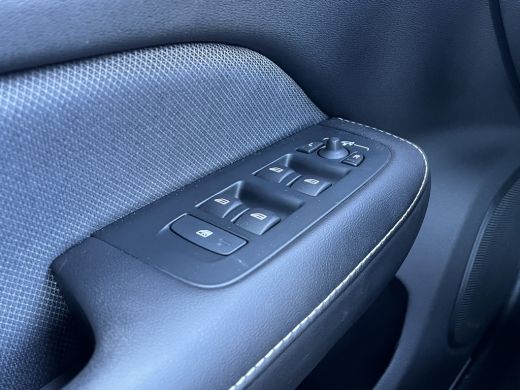 Volvo  S60 2.0 T4 R-Design | Apple Carplay/Android Auto|telefoonintegratie premium | Contourstoelen | Elektr... ActivLease financial lease