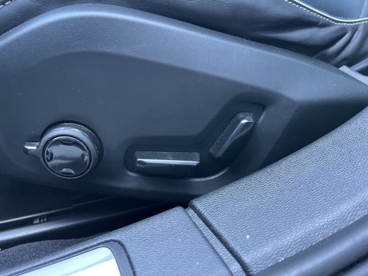Volvo  S60 2.0 T4 R-Design | Apple Carplay/Android Auto|telefoonintegratie premium | Contourstoelen | Elektr... ActivLease financial lease