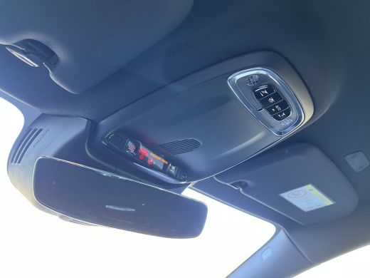Volvo  S60 2.0 T4 R-Design | Apple Carplay/Android Auto|telefoonintegratie premium | Contourstoelen | Elektr... ActivLease financial lease