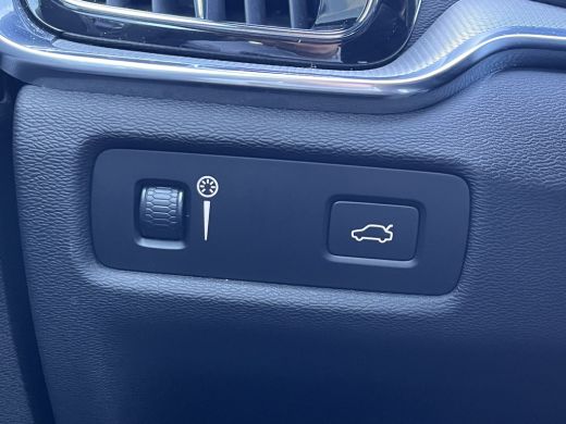 Volvo  S60 2.0 T4 R-Design | Apple Carplay/Android Auto|telefoonintegratie premium | Contourstoelen | Elektr... ActivLease financial lease