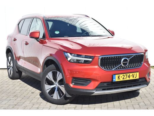 Volvo  XC40 1.5 T2 Momentum |FusionRed |VolvoSelekt! |Camera ActivLease financial lease