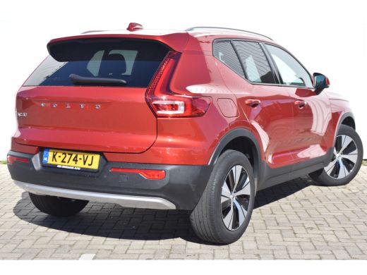 Volvo  XC40 1.5 T2 Momentum |FusionRed |VolvoSelekt! |Camera ActivLease financial lease