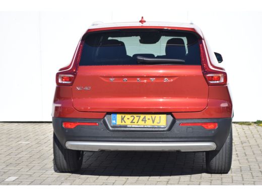 Volvo  XC40 1.5 T2 Momentum |FusionRed |VolvoSelekt! |Camera ActivLease financial lease
