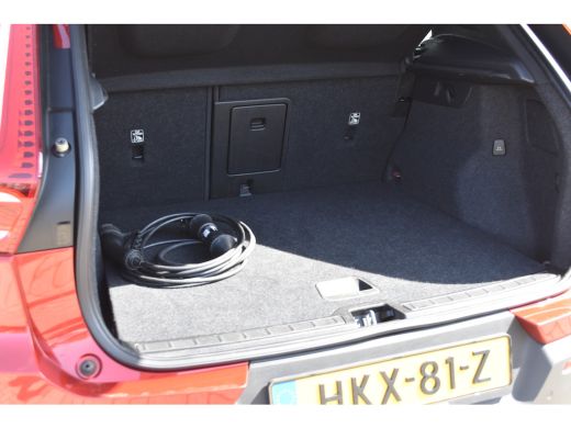 Volvo  XC40 Volvo T4 R-design | 360 CAM | Trekhaak | ActivLease financial lease