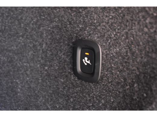 Volvo  XC40 Volvo T4 R-design | 360 CAM | Trekhaak | ActivLease financial lease
