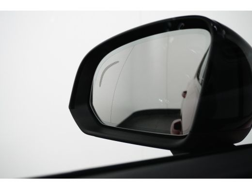 Volvo  XC40 Volvo T4 R-design | 360 CAM | Trekhaak | ActivLease financial lease