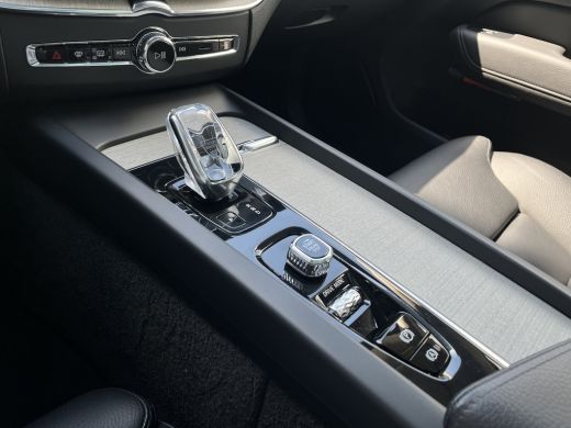 Volvo  XC60 2.0 Recharge T6 AWD Inscription | Pilot Assist | Leder | Trekhaak | Camera | ActivLease financial lease