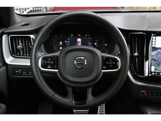 Volvo  XC60 Volvo 2.0 T6 Plug-in hybrid AWD R-Design | Trekhaak | Camera | Adaptive Cruise | Schuifdak | Harm... ActivLease financial lease