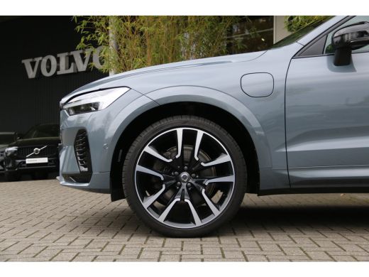 Volvo  XC60 Volvo 2.0 T6 Plug-in hybrid AWD R-Design | Trekhaak | Camera | Adaptive Cruise | Schuifdak | Harm... ActivLease financial lease