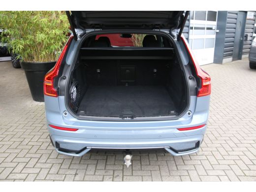 Volvo  XC60 Volvo 2.0 T6 Plug-in hybrid AWD R-Design | Trekhaak | Camera | Adaptive Cruise | Schuifdak | Harm... ActivLease financial lease