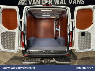 Mercedes-Benz Sprinter 316 CDI 163pk L2H1 Achterwiel aandrijving Euro6 Airco | 2800kg Trekhaak | Camera | Apple Carplay ... Mercedes-Benz Sprinter 316 CDI 163pk L2H1 Achterwiel aandrijving Euro6 Airco | 2800kg Trekhaak | Camera | Apple Carplay ...