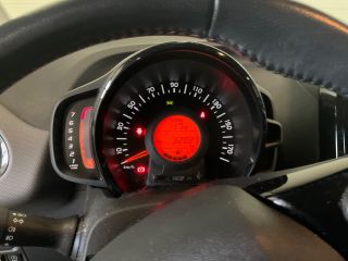 Peugeot 108 Peugeot 1.0 e-VTi Allure | Camera | Climate C. | 15" LMV | CarPlay | Privacy Glass | | Camera | C...