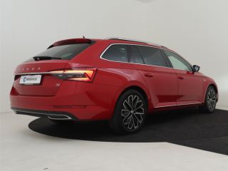 Skoda Superb Combi 1.4 TSI 218pk PHEV iV L&K Executive | Panorama dak | Trekhaak | Canton audio | leder bekled...