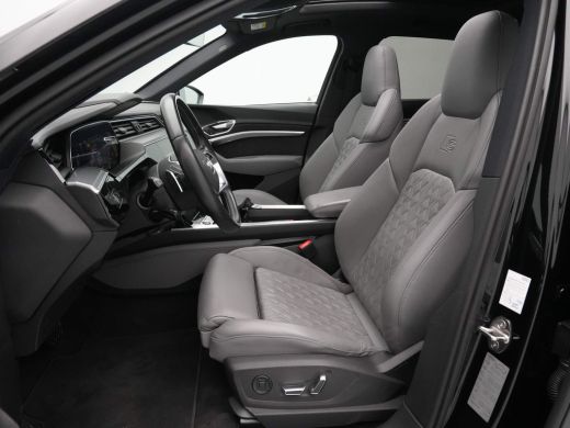 Audi e-tron S quattro 504pk 95 kWh Panorama Navigatie Luchtvering Trekhaak Camera ActivLease financial lease