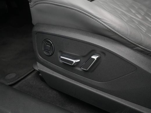 Audi e-tron S quattro 504pk 95 kWh Panorama Navigatie Luchtvering Trekhaak Camera ActivLease financial lease