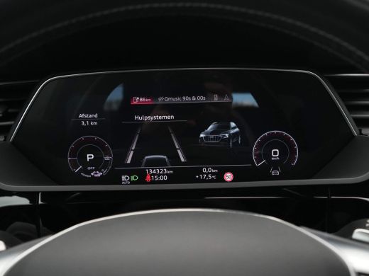 Audi e-tron S quattro 504pk 95 kWh Panorama Navigatie Luchtvering Trekhaak Camera ActivLease financial lease