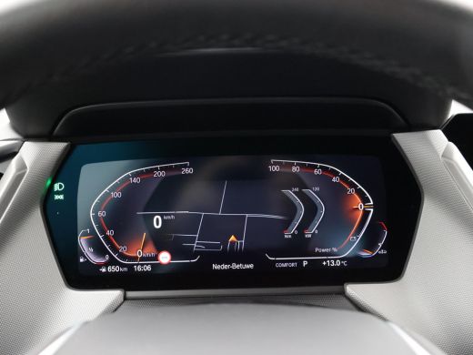 BMW 1-serie 118i AUT. EXECUTIVE EDITION + SPORTSTOELEN | STOELVERWARMING | APPLE CARPLAY ActivLease financial lease